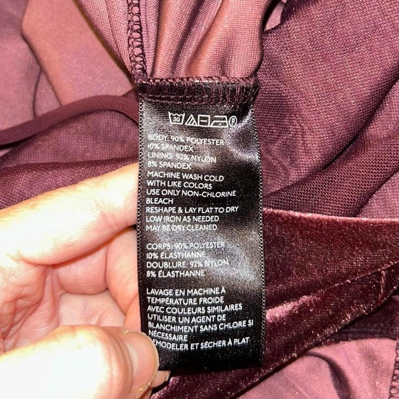 Urban Outfitters Emmabella Purple Velvet Straight-Neck Jumpsuit Size S - Picture 8 of 9